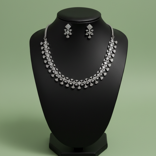 Delicate Crystal Lace Set